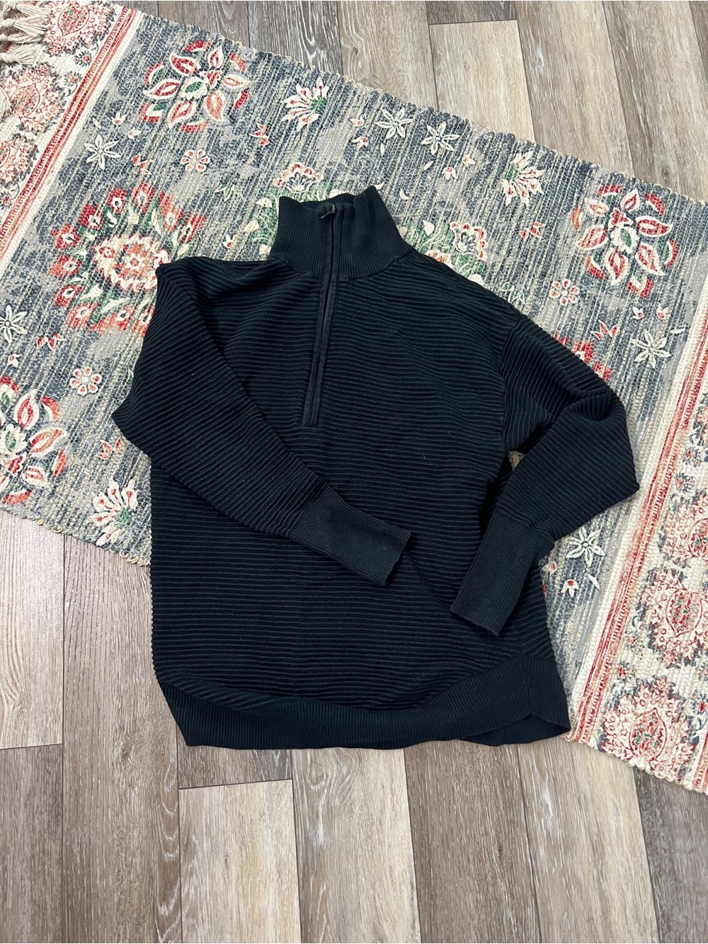 Offline by aerie black active pullover